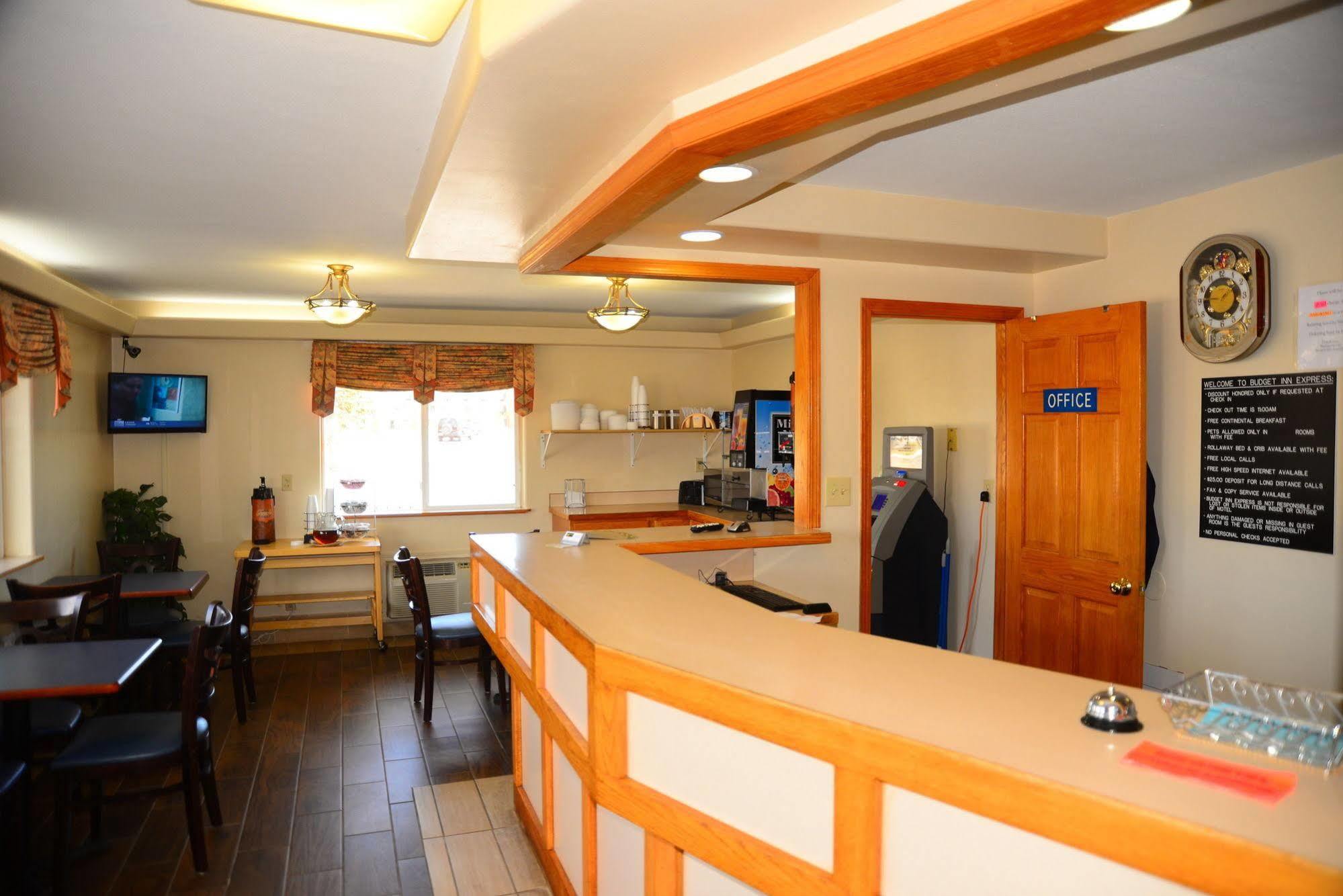 Budget Express Motel 2*